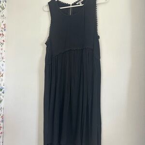 JODIFL Black Sleeveless Midi Dress